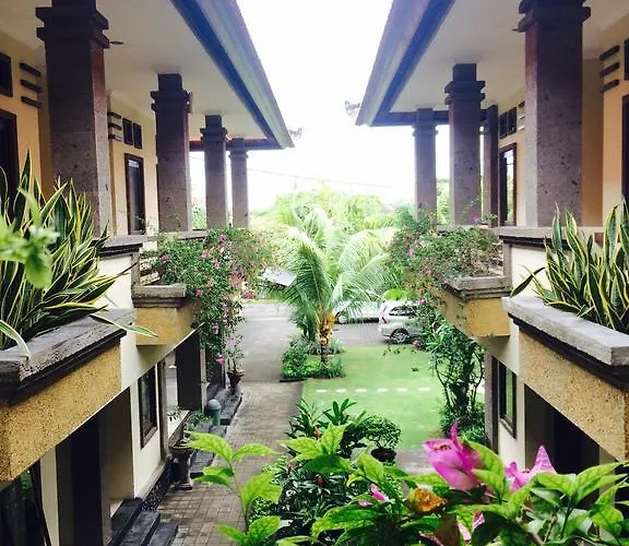 Tanjung Sari Guest house 3*