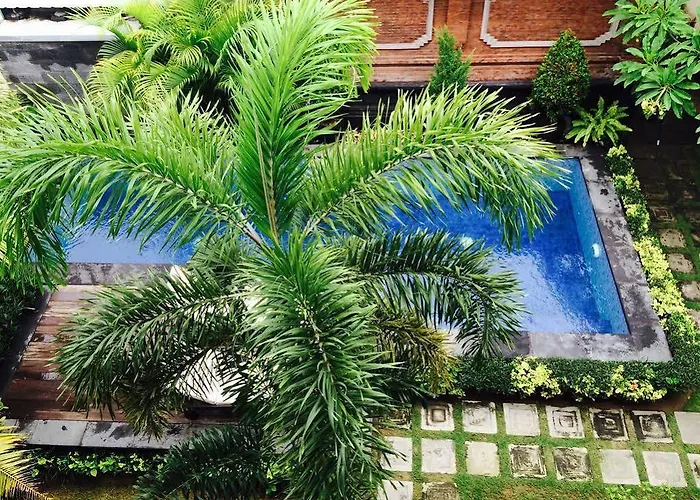 Tanjung Sari 3*